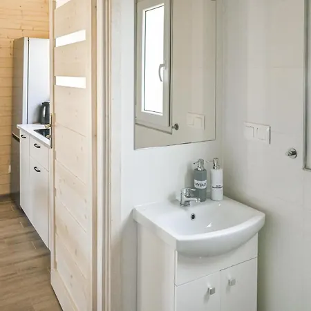 2 Bedroom Stunning In ريفال