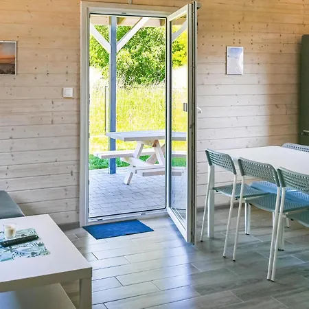 بيت للعطل 2 Bedroom Stunning In ريفال